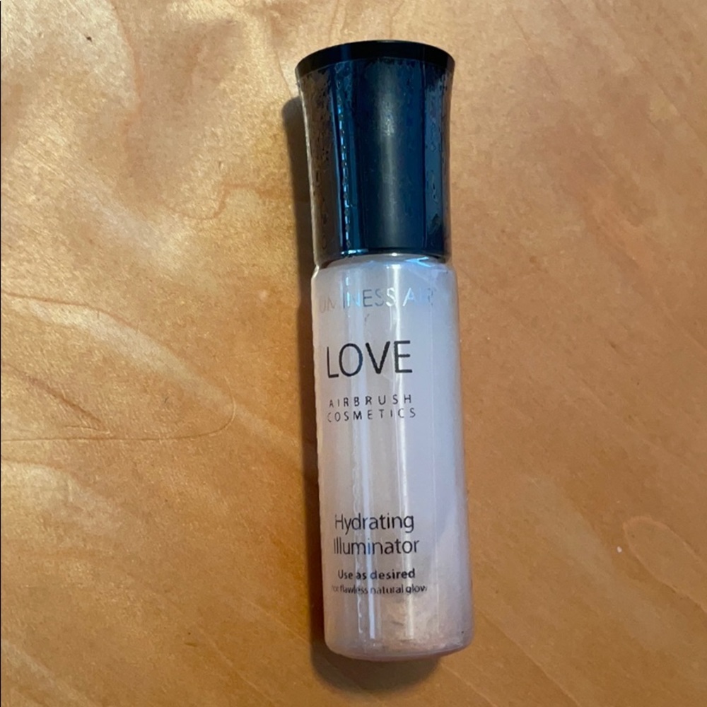 Luminess Air hydrating illuminator